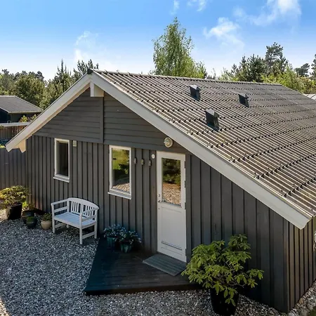 Elba - 275m To The Fjord By Interhome